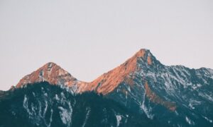 【夢占い】富士山の夢は本当に吉夢?富士山が出てきても夢占いで要注意なパターンとは?