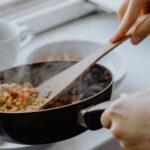 【夢占い】料理を作る、作ってもらう、失敗するなどの内容で意味が変わる!